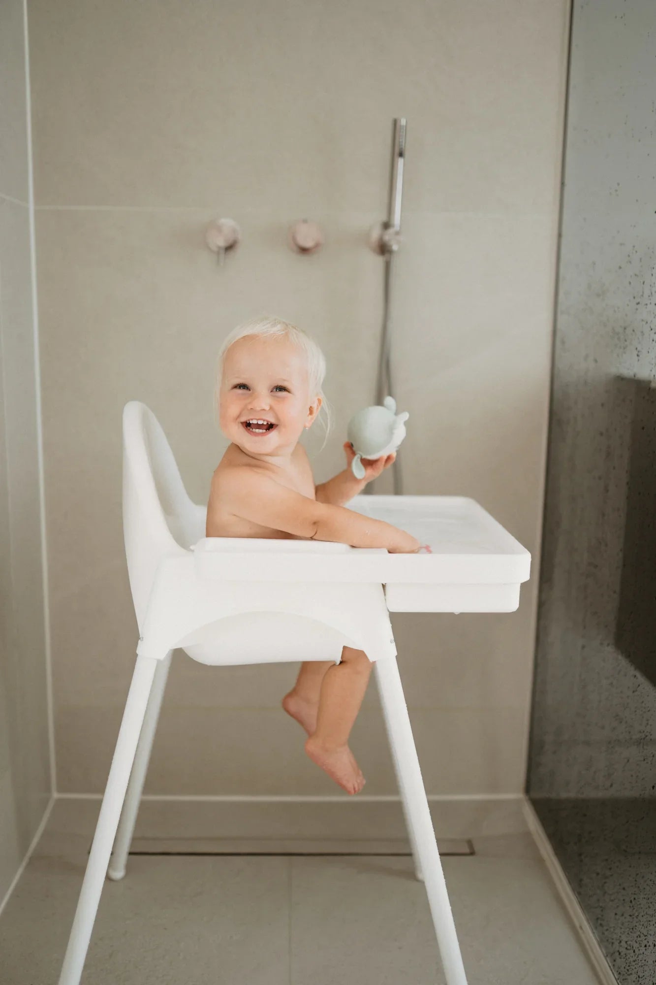 hibibo one: der spieltisch für den ikea hochstuhl - hibibo